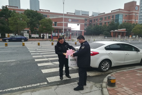 開學季 城管每天護學三小時 (4)11.jpg